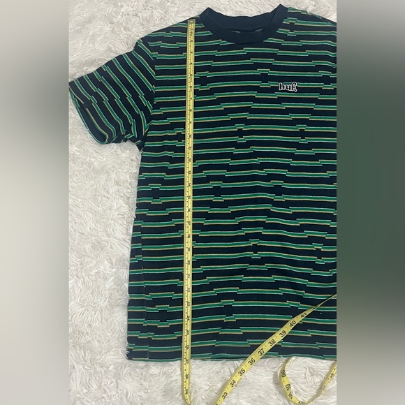 HUF.Patterned Short Sleevee Tshirt - Picture 7 of 11